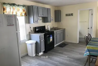 Image de Hampton Beach - Air Conditioned 2 Bedroom Wicked Clean Cottage - Sleeps 6 - 8