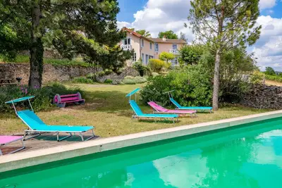 Image de Confort, Charme, Piscine Et Vue Exceptionnelle