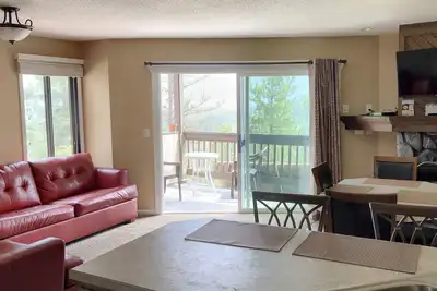 Image de Remodeled Fully Furnished 5 Star Resort Condo located at Terry Peak, Black Hills