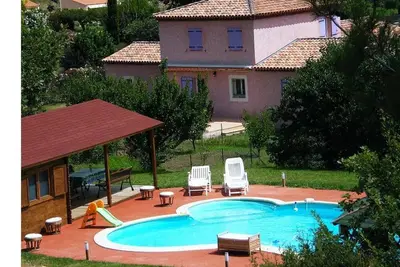 Image de Magnifique villa pour 12 avec piscine et jacuzzi en Provence