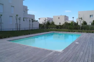 Image de Studio spacieux avec piscine, parking et animaux admis à 250m de la plage