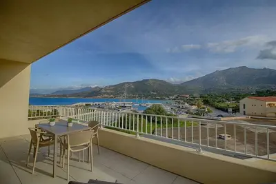 Image de Marine de Sant'Ambroggio - Modern apartment with sea view - F2 A Marina 3