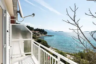 Image de Blue apartment in Perna, sea view!