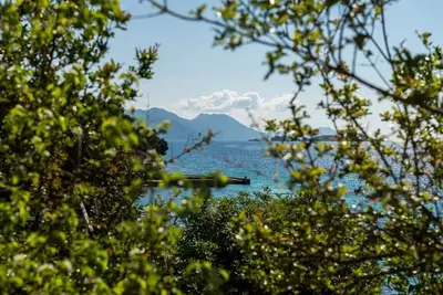 Image de Yellow apt in Perna, on the sea!