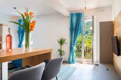 Image de Garden Secret Top Floor - studio apartment