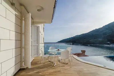Image de Touch of infinity - Boutique Pine Tree Apartments
