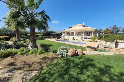 Image de 7 Bedroom Villa  set in a large private plot near Vale do Lobo & Quinta do Lago