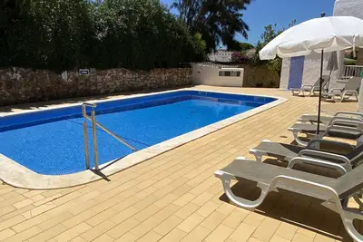 Image de Villa privée avec piscine chauffée, proche centre ville