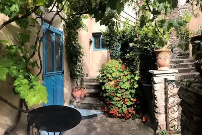 Image de Charmante maison de village Ă Fontaine-de-Vaucluse