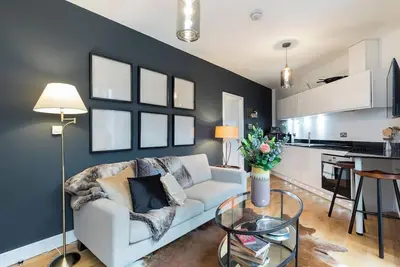 Image de Delightful Designer 2 bedroom apt in Notting Hill!