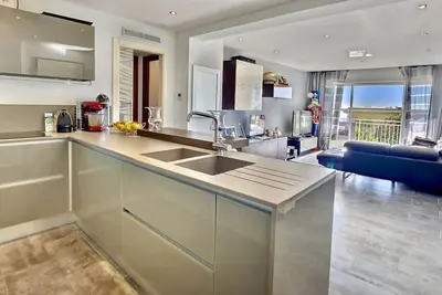 Image de All Comfort, Superb Sea View, Terrace, Quiet, Menton Garavan 2min from beaches