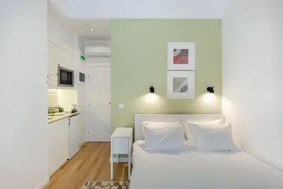 Image de Dinostratus House, Studios 3&4