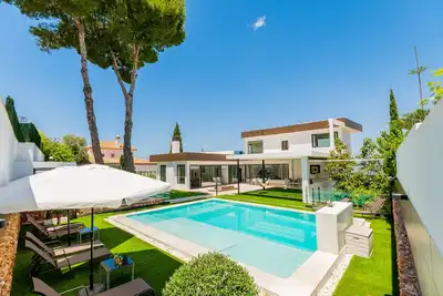 Cubo's Villa Elena / Piscine privée / wifi / barbecue / chauffage au sol / climatisation