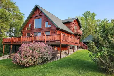 Image de 🏞New Log Cabin*Perfect Location by Devil's Lake*Close to Dells*Ski*Fireplace*🏕