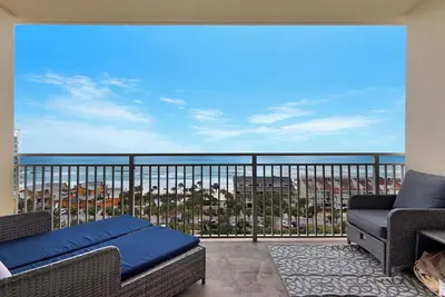 Image de Gulf Views~Steps2Beach~Fab Lagoon Pool~2br Sterling Shores 916