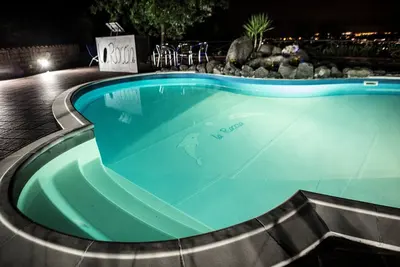 Image de B&B in a farmhouse, room with private access to the swimming pool, a few km from the sea