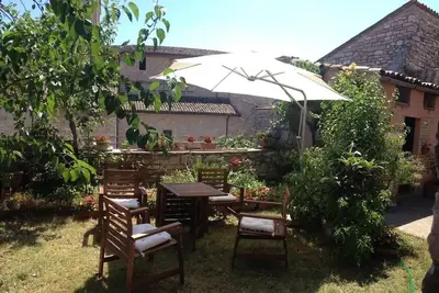 Image de Mimosa House with garden in the historic center of Spello