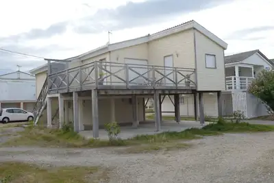 Image de Chalet Gruissan 10 Personnes, 4 Chambres (7 lits) : Confort & vue\nsur mer