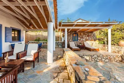 Image de Blue Seaside Retreat - Fully Equipped Garden Gem
