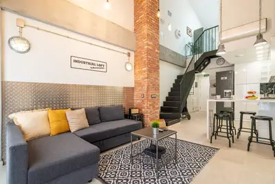 Flatguest Loft Marina Suites + Center + WiFi + Scooters