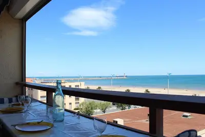 Image de Appt 2 pièces 4 pers climatisé avec balcon, parking et animaux admis à 150m de la plage