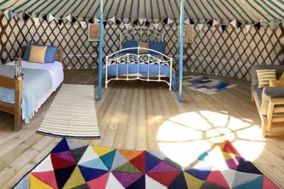 Image de Honeymoon - A luxury couples+ Yurt in a stunning historic estate near Newquay