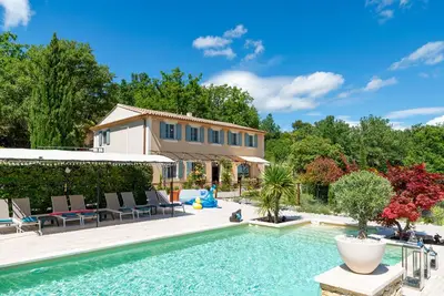 Image de Mas de Murs - A beautiful 5 bedroom house in the heart of the Luberon.