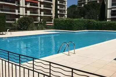 Image de Beau T3 dans résidence arborée avec piscine