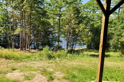 Image de Lake front 2 bedroom apartment located on Unity Pond. Great  for Bass fishing.