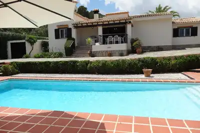 Image de 3 chambres, 3 salles de bain villa piscine privée A/C, wifi La Sella