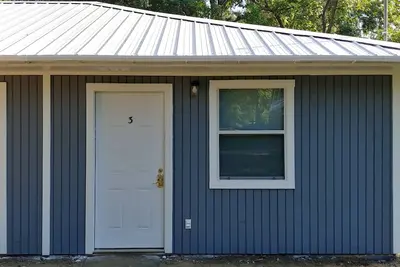 Image de Apartment 3 - 2760 Carters Ferry Road Milam Texas. Free Ice! ! !