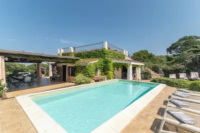Image de Villa Ginepro avec piscine privée, vue sur la mer, 2 terrasses, Wi-Fi et climatisation