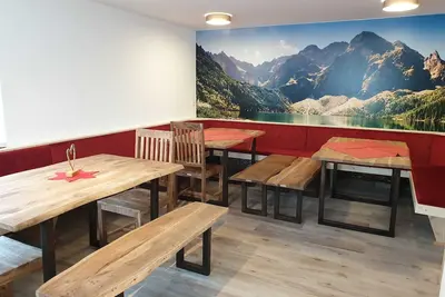 Image de Appartement mit 5 Schlafzimmer - Gästehaus Falkenblick