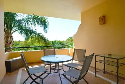 Image de Fabuleux Apartement dans une résidence avec piscines et Golf à côté