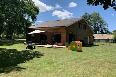 Image de Jolie maison en bois récente