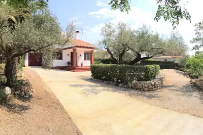 Image de Propiedad Premium con Piscina Privada al Lado del mar