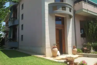 Image de de \"Pantanello\" Elégant appartement dans une villa de 150 mètres de la plage fabuleuse.
