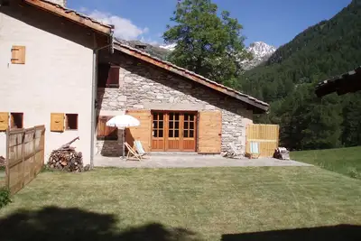 Image de Ancien refuge accessible par route à 1670m d'altitude