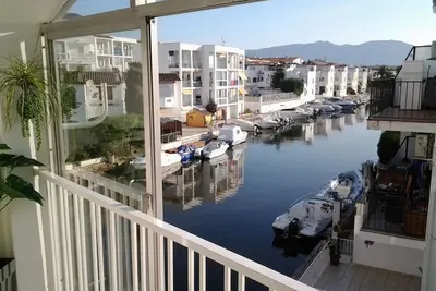 Image de Superbe Appartement, tout confort, 40 m2 + 10 m2 terrasse avec baie coulissante