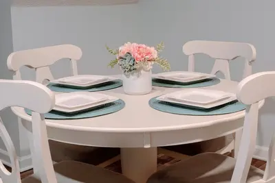 Image de New Luxury Studio Suite. Superhost with 4. 9 Stars on otherlisting sites. Sleeps 4