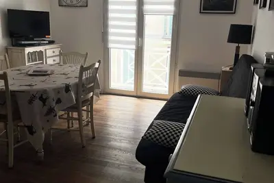Image de Appt 6 pers à 250m du centre ville avec garage + Wifi gratuit par fibre optique