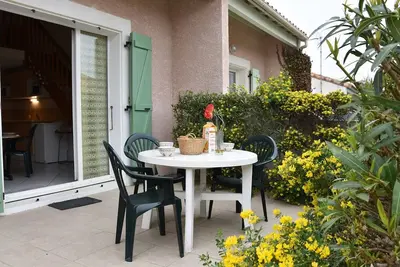 Image de Maison T3 avec Mezzanine, Terrasse et Garage, à 1000m de la Plage - 6 couchages