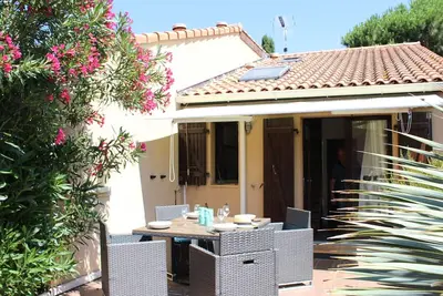Image de Maison avec terrasse, piscine, clim et parking - Gruissan