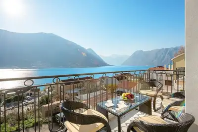 Image de 2 Bedroom Seaview apartment with Pool