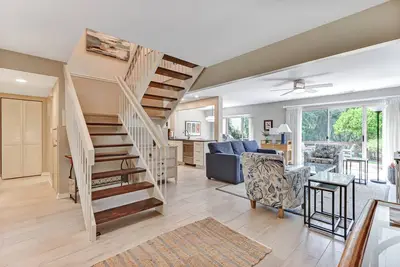 2134 Beachwood Easy Breezy