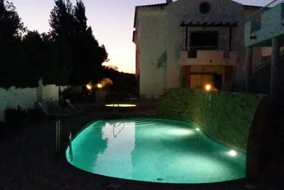 Image de Cozy apartment with terrace, pool and barbecue