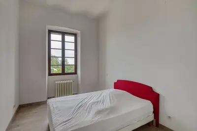 Image de Corse authentique sur la plage. Appartement 8/10 p. dans maison familiale.