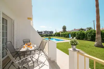 Image de Villa \"Paradise\" avec piscine, vue sur la piscine, terrasse et Wi-Fi