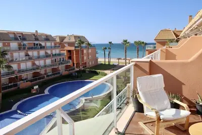 Image de Location de vacances comfortable  avec piscine communale à Denia, sur la Costa Blanca, Espagne pour 4 personnes