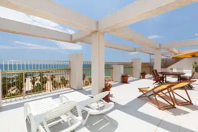 Image de Fantastique Penthouse en bord de mer - Uhc Miramar Nautic 325